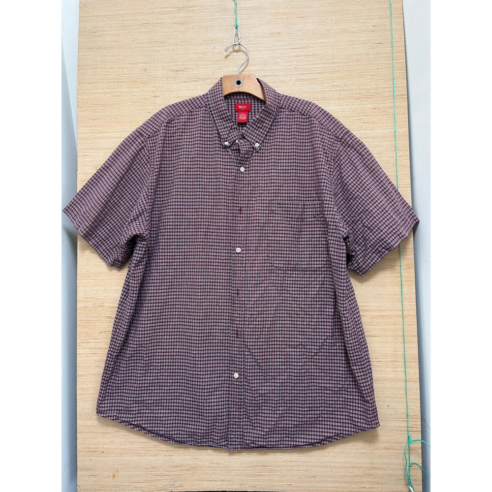 Mossimo Mens XL Short Sleeve Button Down Shirt Burgundy Plaid Cotton Frayed